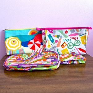 4 CLINIQUE makeup bags in various sizes with 2 mystery  makeup gifts 🎁